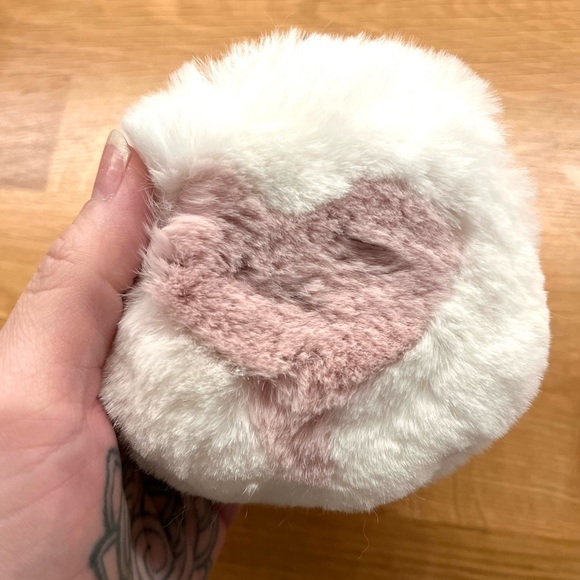 Prada fur heart bag charm/ coin purse - Picture 4 of 6